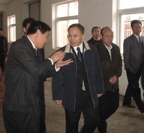 2006年，河北出入境檢驗(yàn)檢疫局程方局長(zhǎng)來我公司視察
